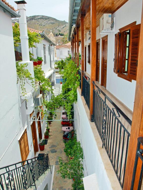 Glaros Guesthouse Hydra  Room photo