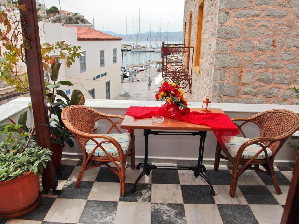 Glaros Guesthouse Hydra  Room photo