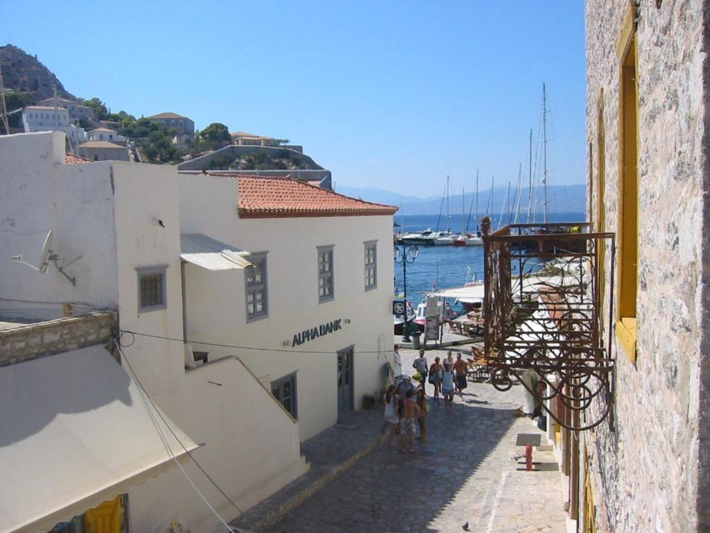 Glaros Guesthouse Hydra  Room photo